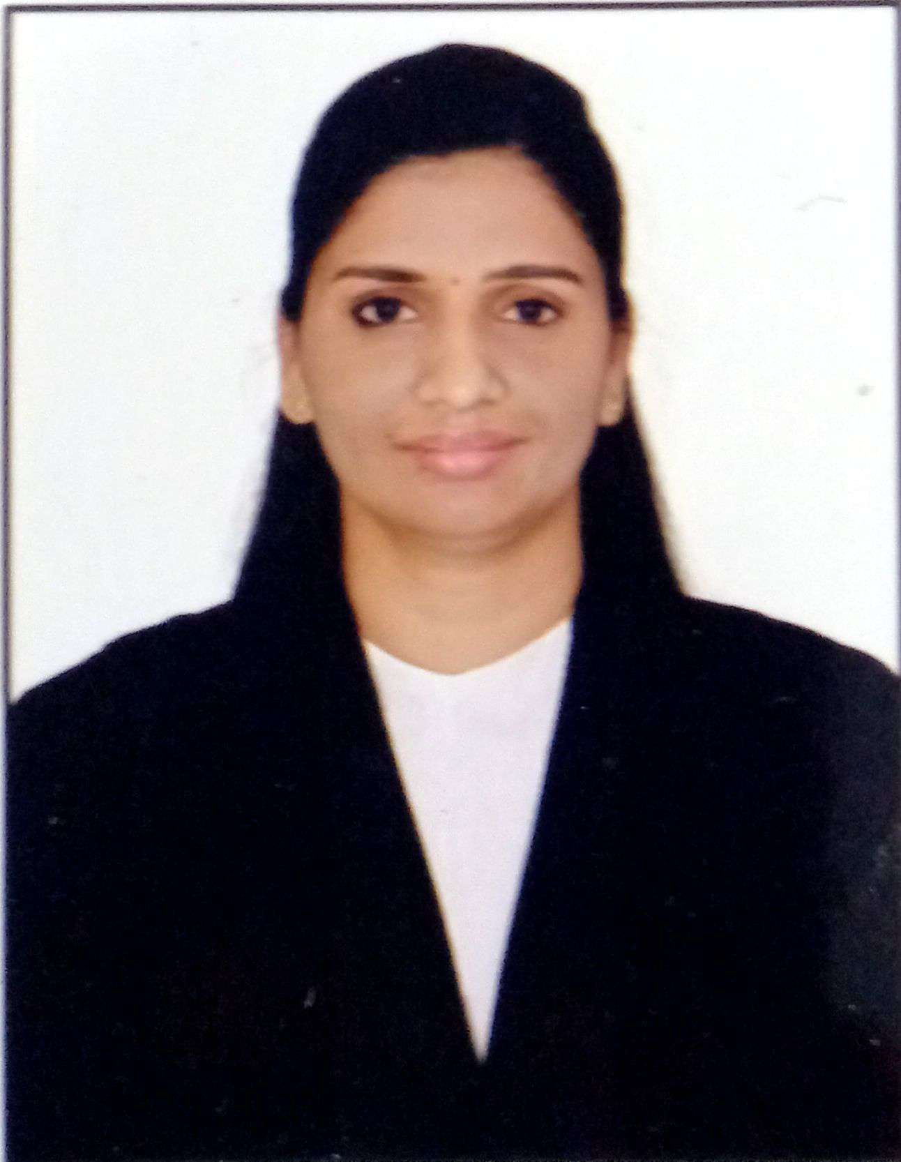 Advocate Kavya Pathange