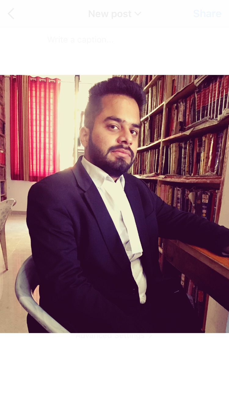 Advocate Mayank Manghwani