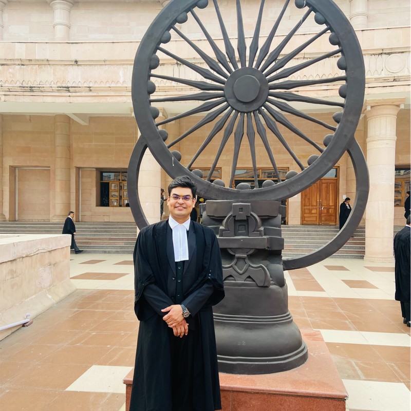 Advocate  Akash Mishra