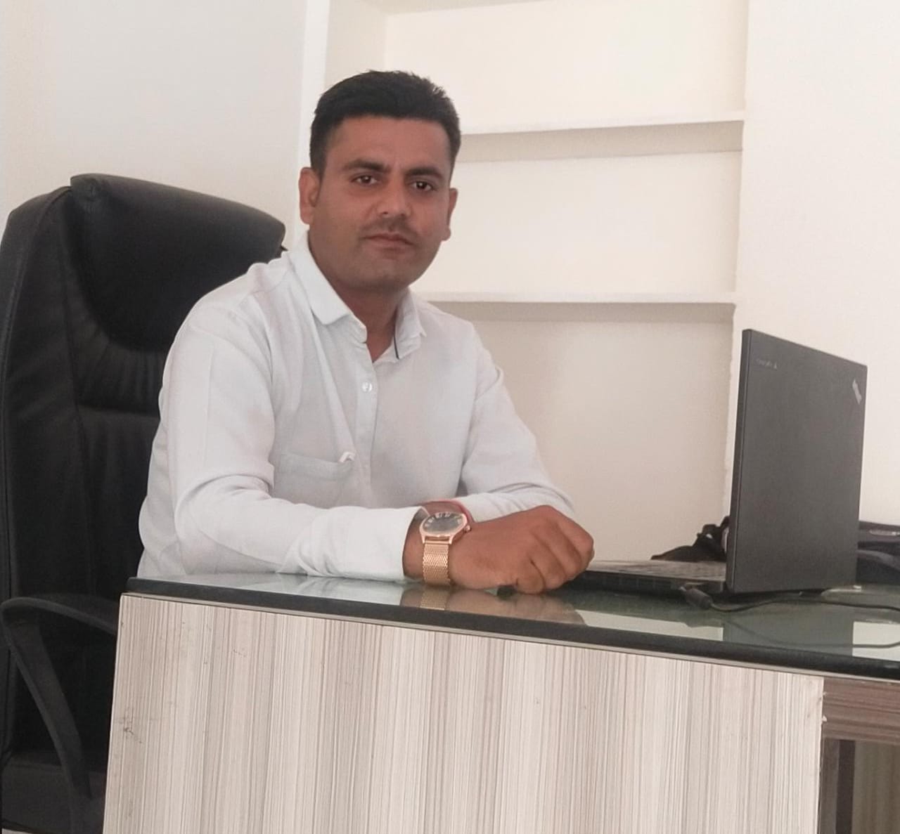 Advocate RAJESH SOLANKI